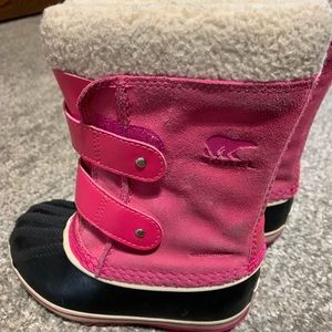 Sorel Girls Boots.